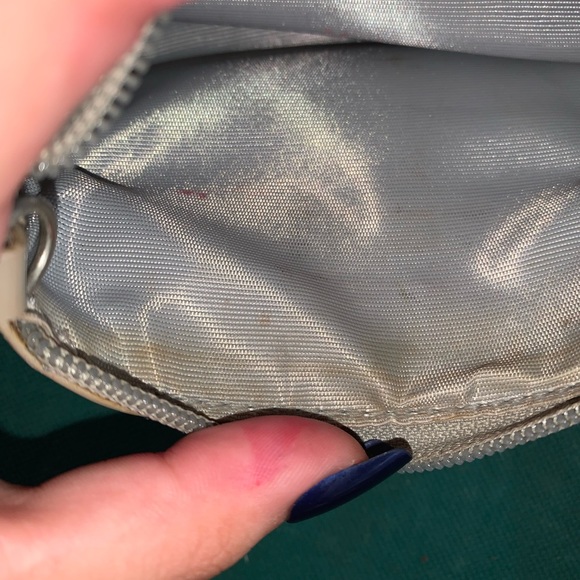 Beijo white mini pouch/wallet - Picture 9 of 10